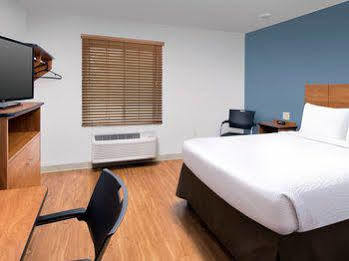 Value Place Cleveland Oh Hotel Bagian luar foto