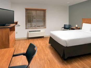 Value Place Cleveland Oh Hotel Bagian luar foto